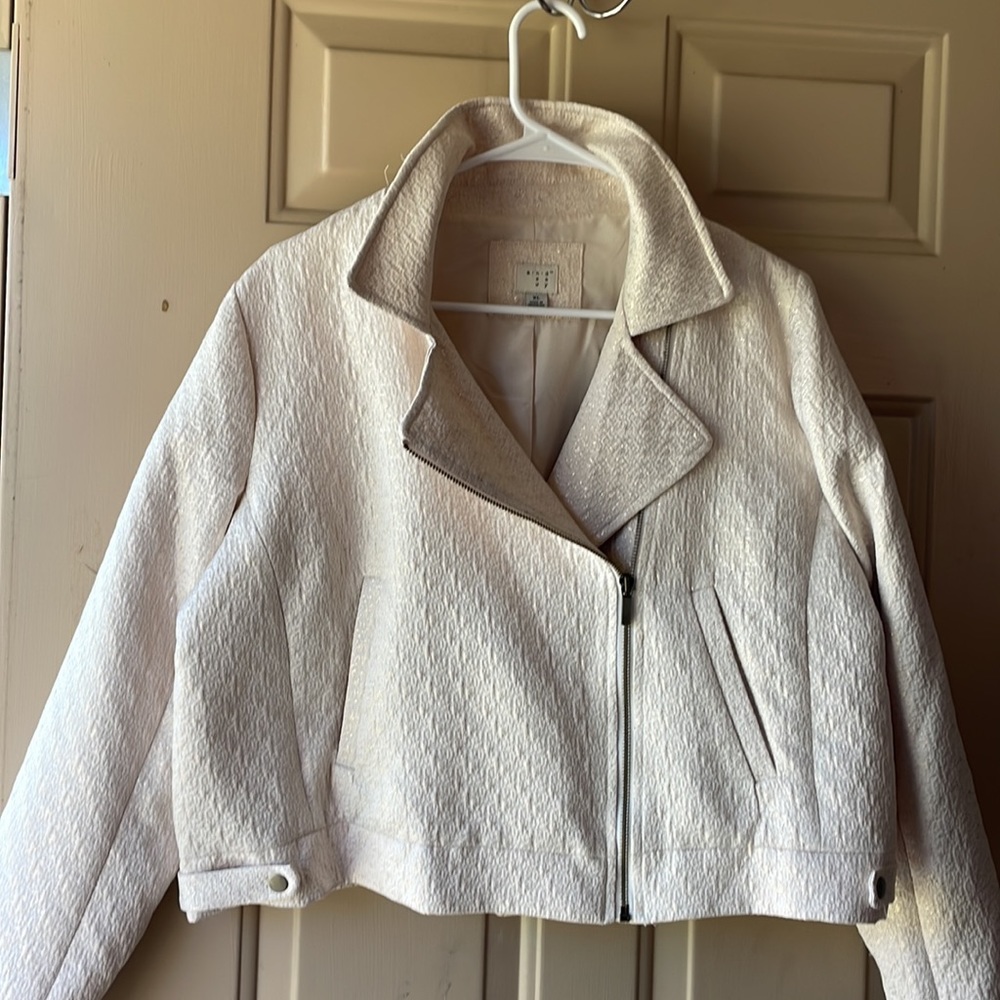 Short jacket - Picture 2 of 5